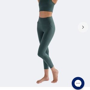 Girlfriend Collective High Rise Pocket Legging - 28.5" Inseam - Green- XS